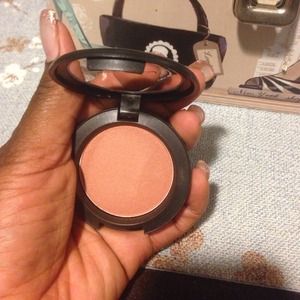 Mac Margin & Peaches Blush Bundle!!!
