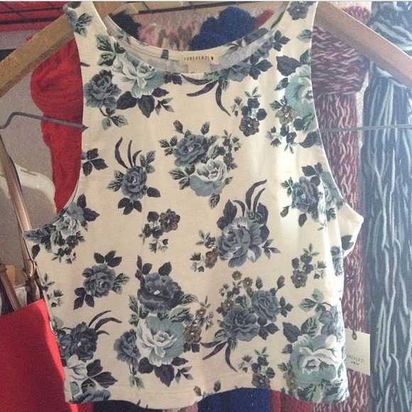crop top