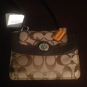 Coach Park Signature Dylan Crossbody