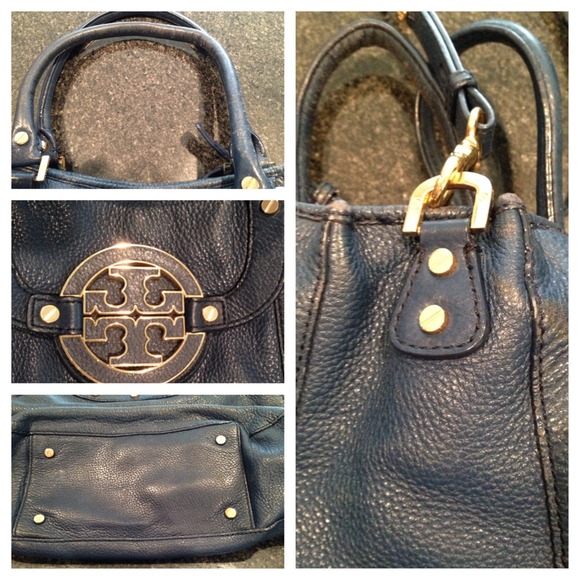 Tory Burch Classic Amanda Hobo in Navy Blue