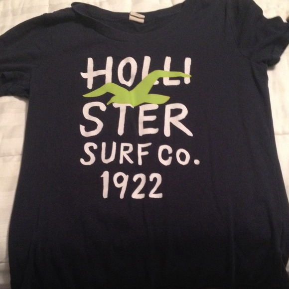 SOLD!!!Hollister shirt
