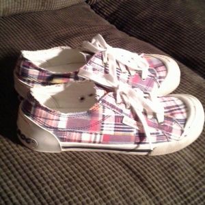 woman's Nice Rocketdog  sneakers