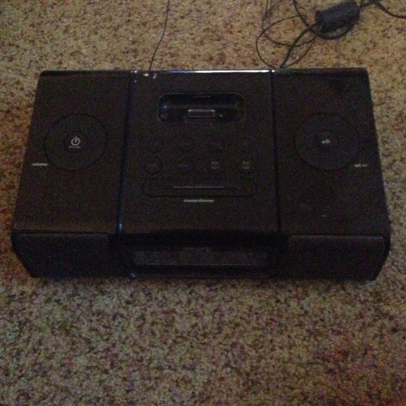 iPhone 4/ iPod iHome doc