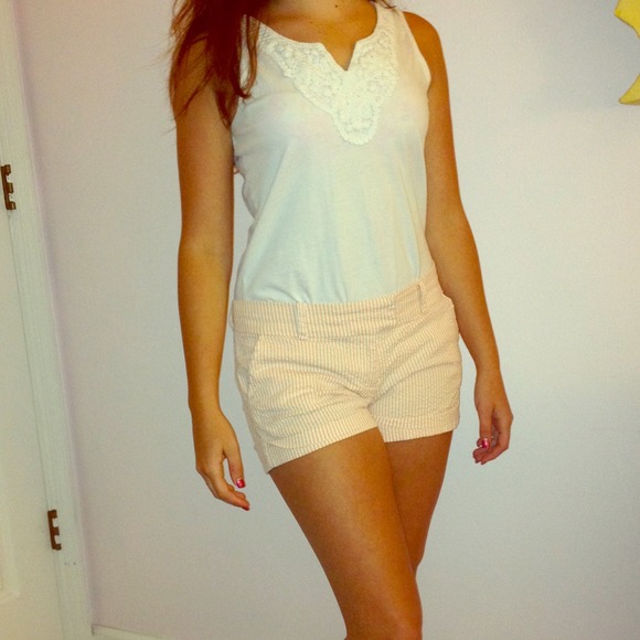 van Heusen white semi-formal tank.