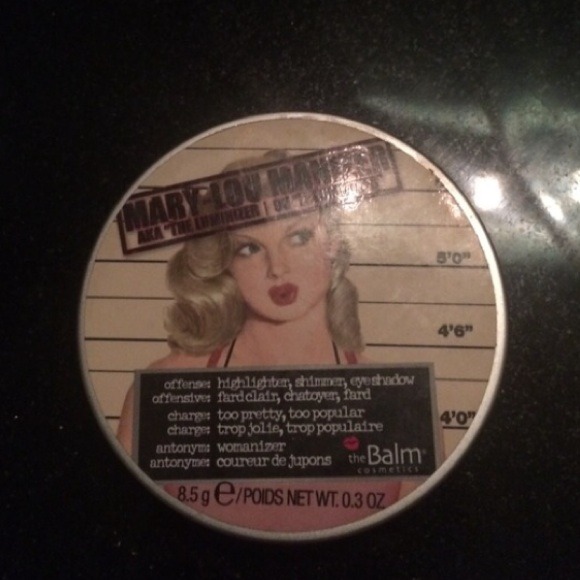 The Balm highlighter for MAGUI