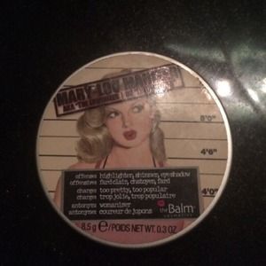The Balm highlighter for MAGUI