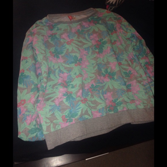 h &m  floral sweater