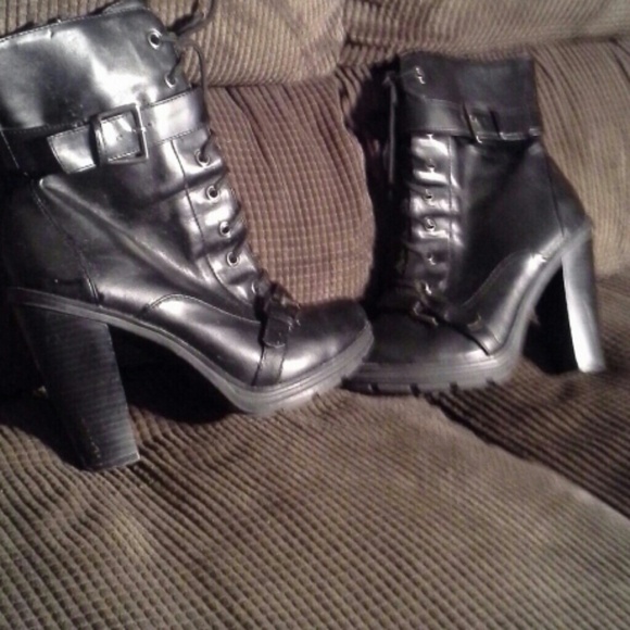 woman's Leather Combatstyle bootie heels - Picture 2 of 3