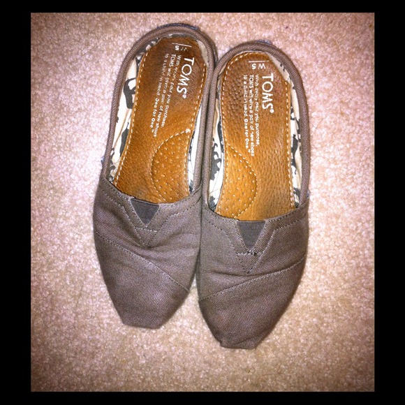 toms shoes