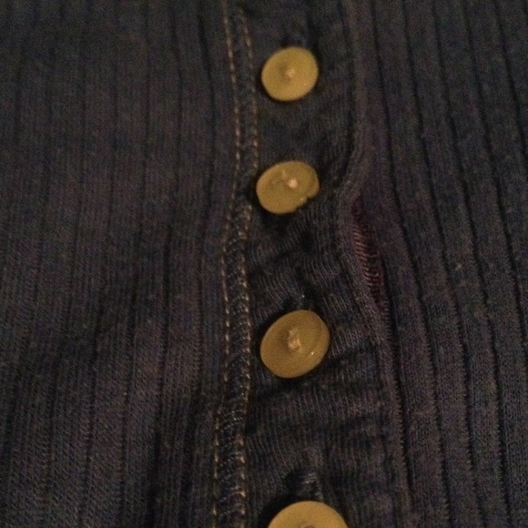 ABERCROMBIE blue T-shirt - Picture 3 of 3