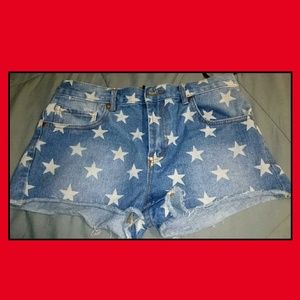 Semi-High Waisted Star Print Shorts
