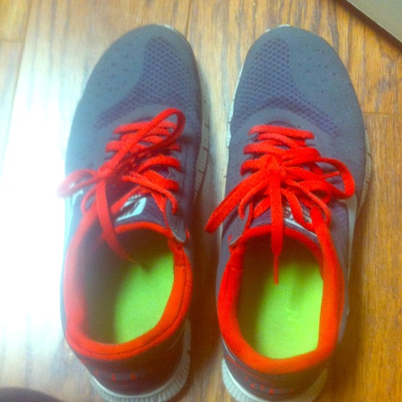 Nike Free V2