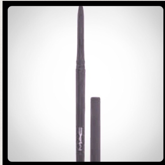 Mac black Technokhol eyeliner