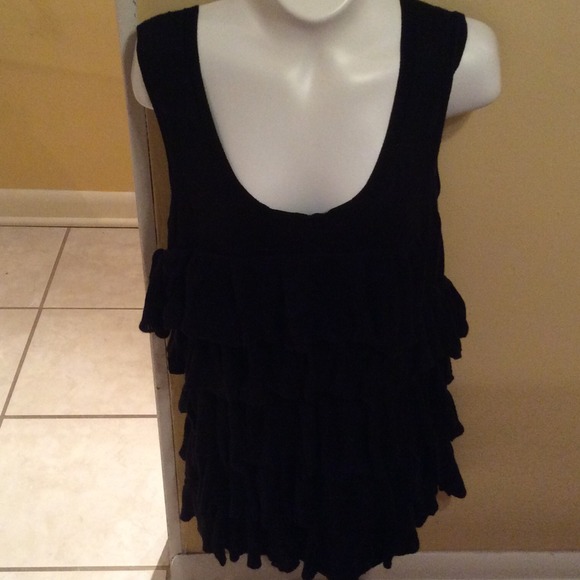 Tommy Hilfiger Tops - Tommy Hilfiger black ruffled tank top