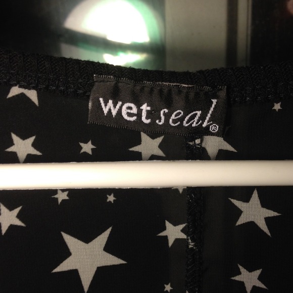 Wet seal star 3/4 sleeved shirt - Picture 3 of 3