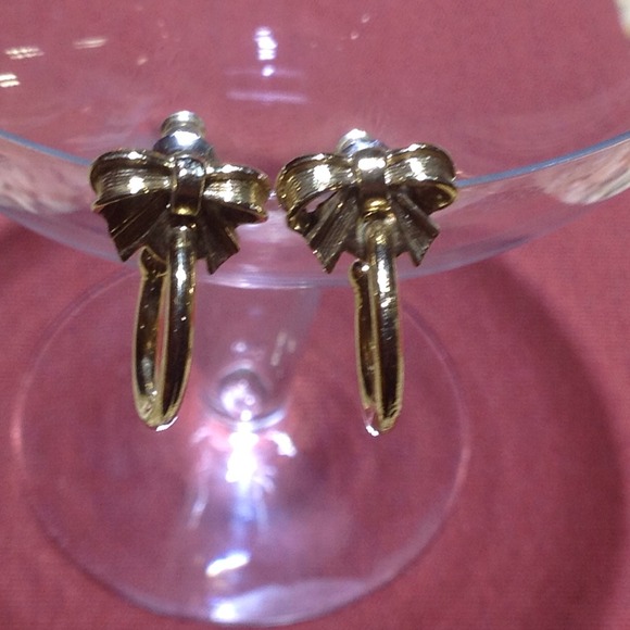 Bow and hoop gold pierced earrings