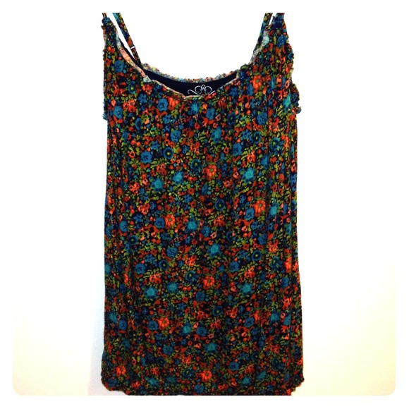 Old navy colorful tank!!❤️💛💚💙💜💕