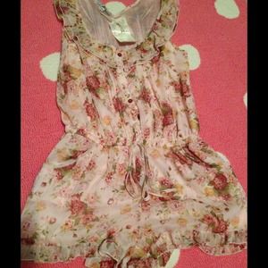 FLORAL ROMPER!!! nwt