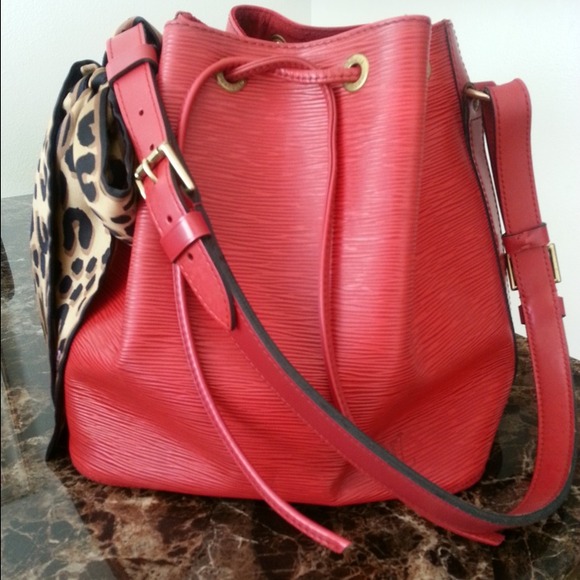 Authentic Louis Vuitton Red Epi Noe Pm