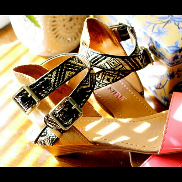 Reduced amnt!!! Aztec ankle sandals ?