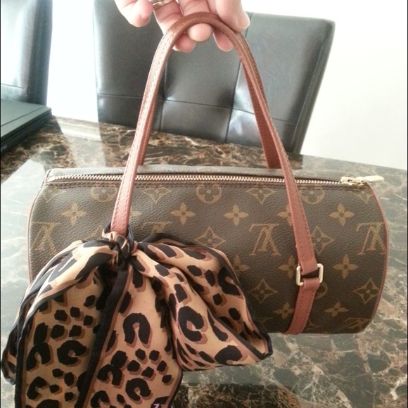 Authentic Louis Vuitton papillon 26