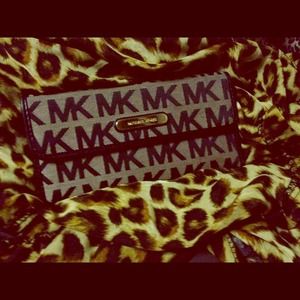 💎SOLD💎Michael Kors Wallet