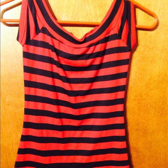 Striped shirt red & black