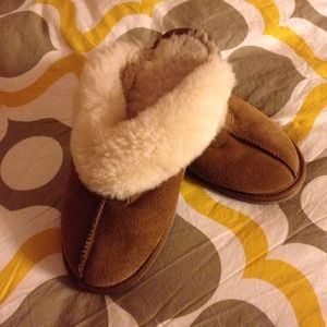 Warm Uggs, Size 7
