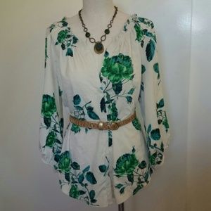 🔴Floral Print Button-up Blouse!💐🌹