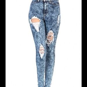 (high waisted) Ripped acid wash skinny jeans👗🎀