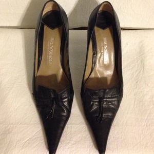 Vintage Bruno Magli black leather heels