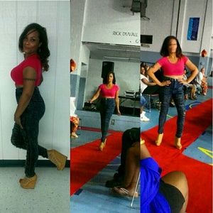 Peekaboo Camel Wedges