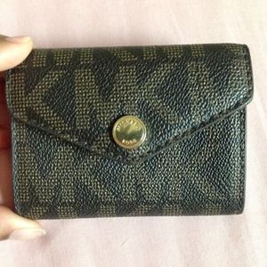 Michael Kors Card Wallet.