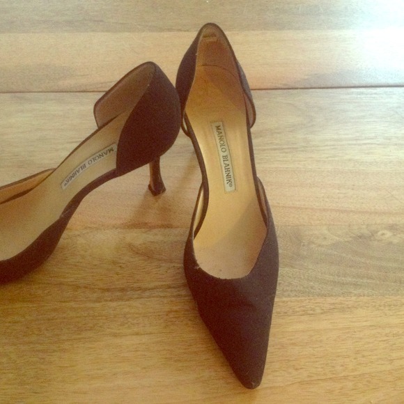 ❤️Sold❤️Manolo blahnik pumps in black