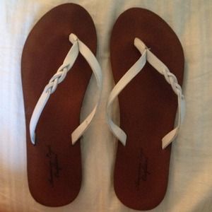 American Eagle Sandals