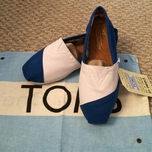 Authentic Blue and White Canvas Toms