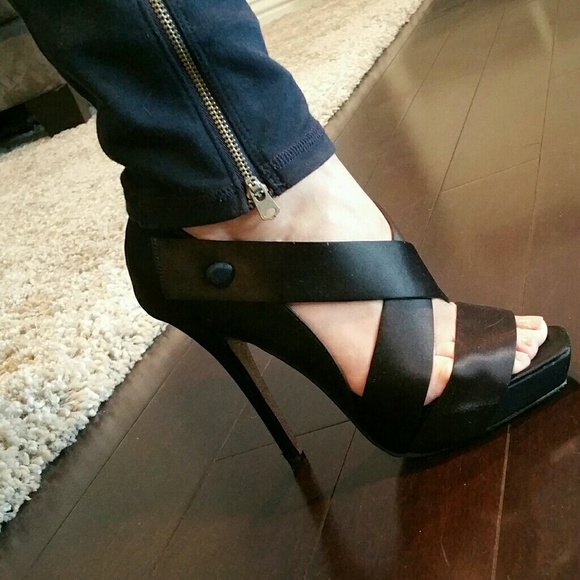 Steve Madden heels REDUCED