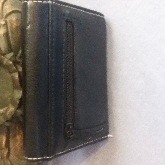 Tri fold black wallet - Picture 3 of 3