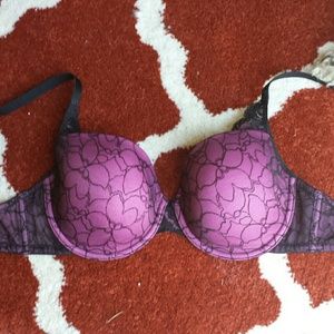 Fredricks size 32 D bra