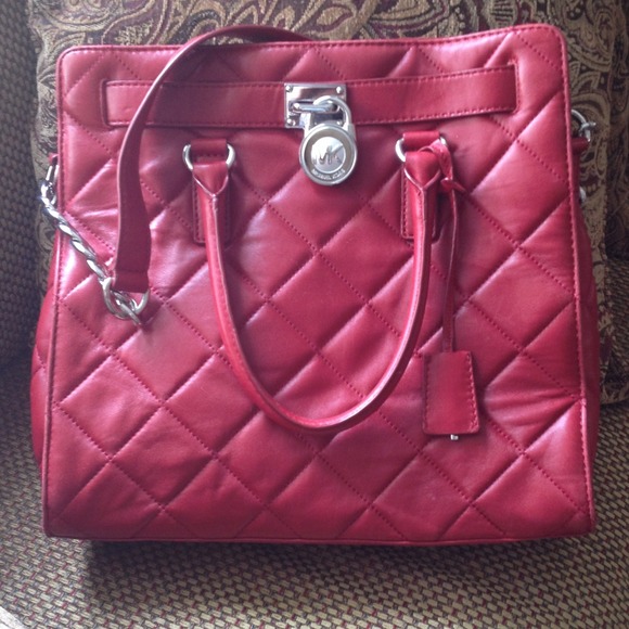 Authentic Michael Kors Hamilton bag.