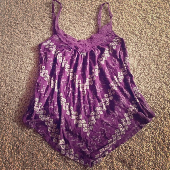 American eagle nice purple top