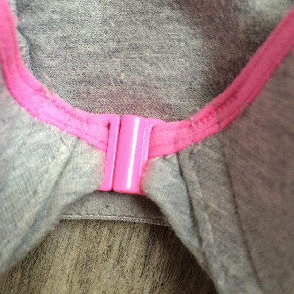 Sports bra - Picture 3 of 3