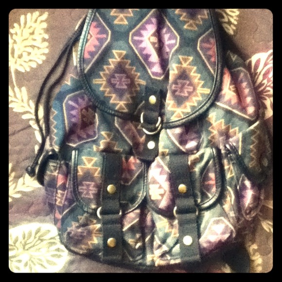 MOSSIMO Bag