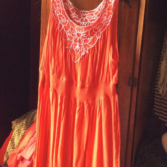 A size 20W orange and white maxi dress, lovely