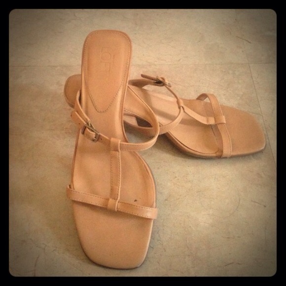 Ann Taylor LOFT Tan Leather Sandals - Picture 4 of 4