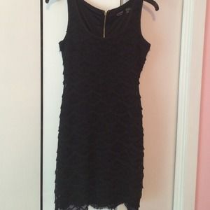 Body con mid thigh guess dress