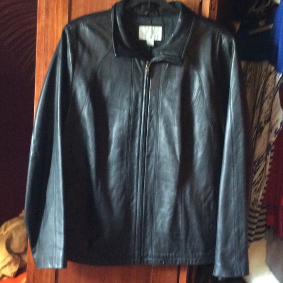 A black leather coat size 2X