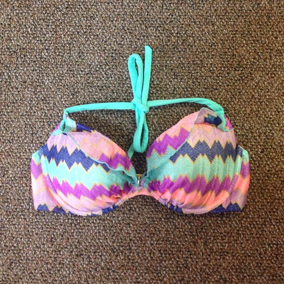 🚫SOLD🚫Victoria's Secret Push-Up Swimsuit Top