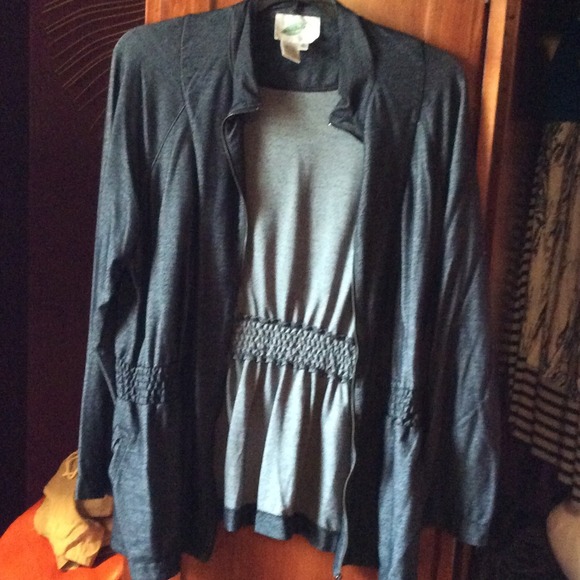 A blue jean jacket size XL