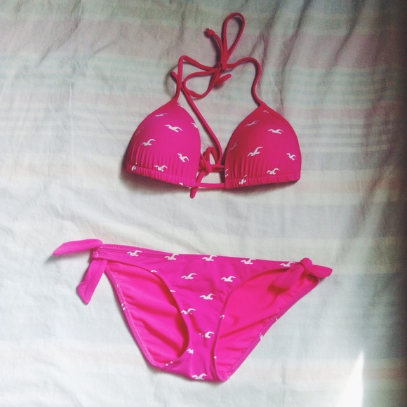 Hollister bikini- perfect for summer!